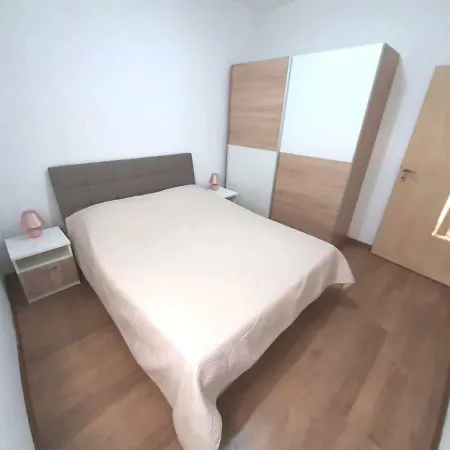 Apartament Elsa *